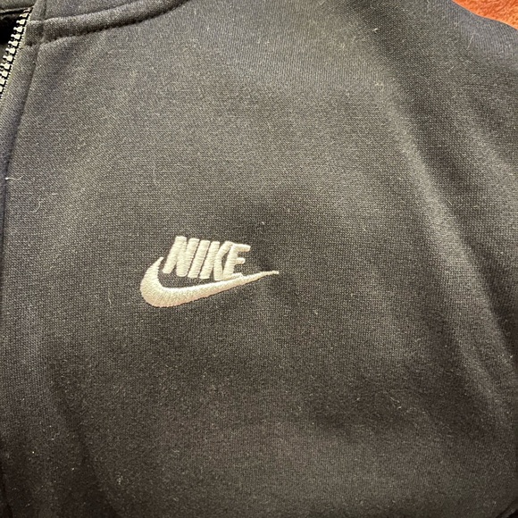 Nike Black zip up hoodie - Picture 3 of 4